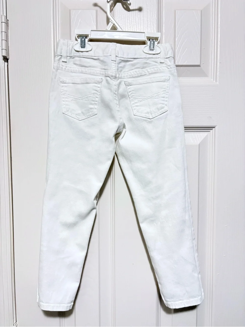 Pre-owned GAP Kids 1969 White Denim Jeans, Regular/Size: 6